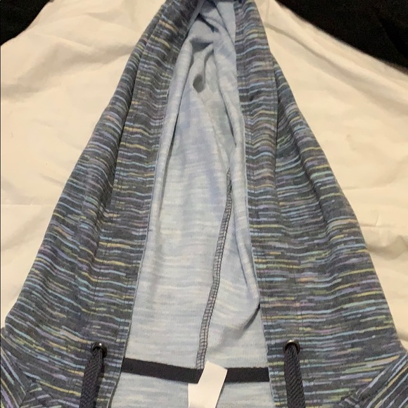 Ideology sweater brand new - Picture 3 of 3